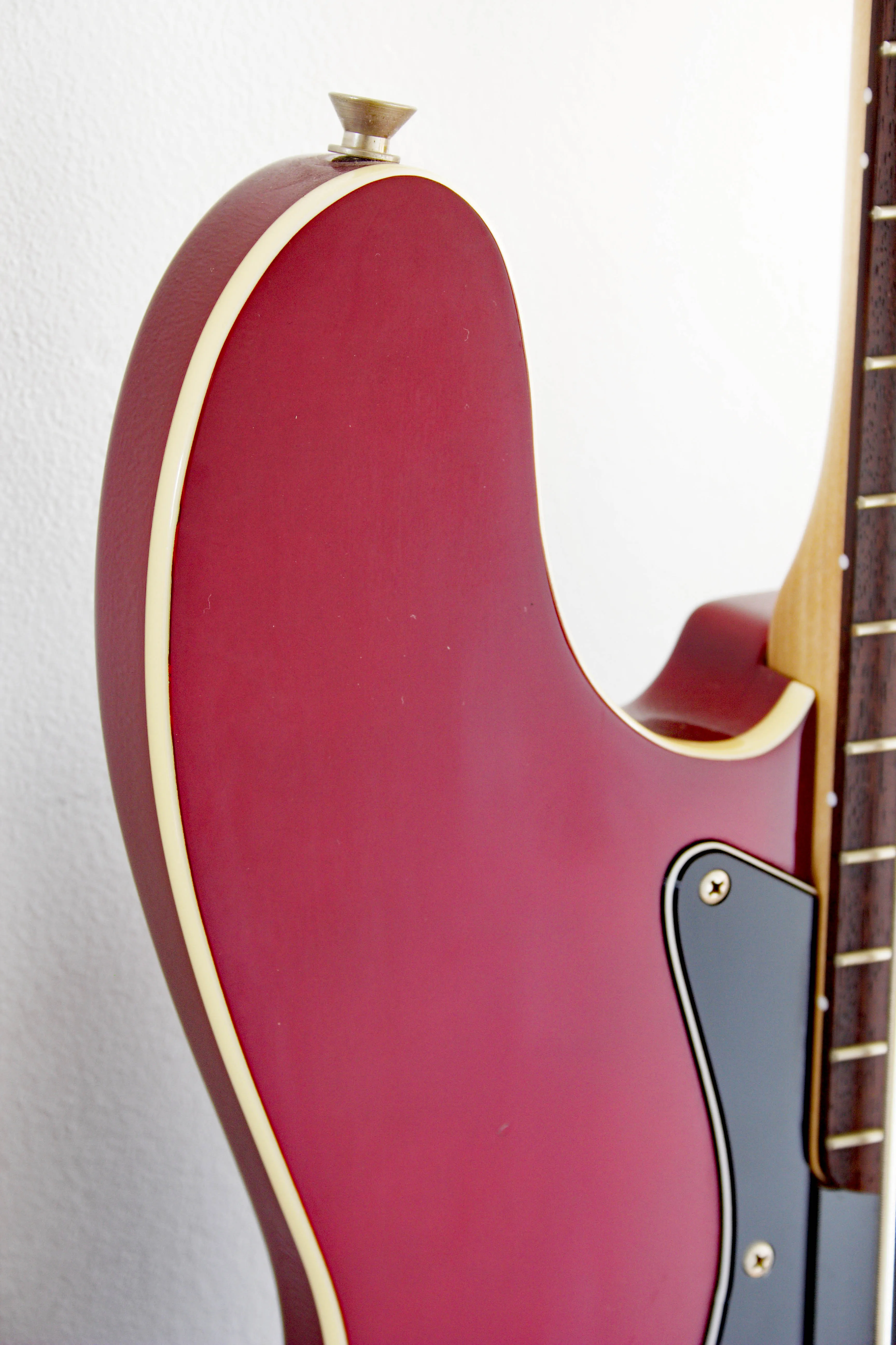 Fender Aerodyne Jazz Bass Old Candy Apple Red 2006-08