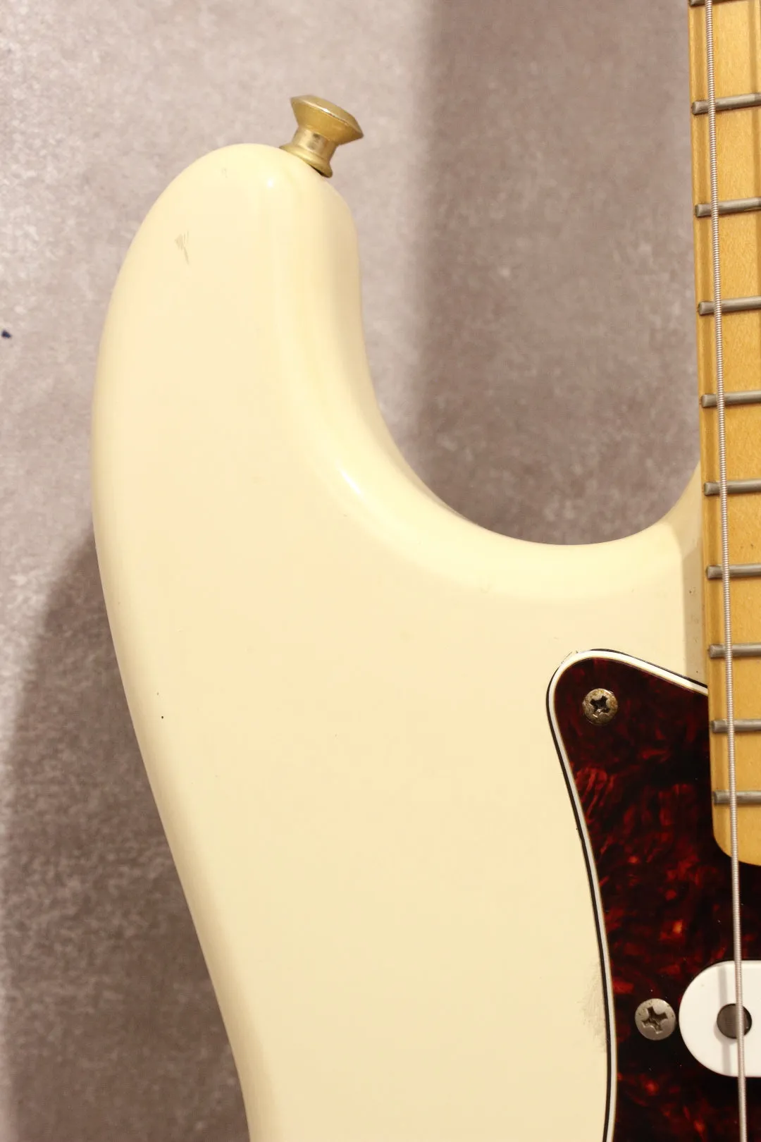 Fender Japan '68 Stratocaster ST68-85TX Vintage White 2005