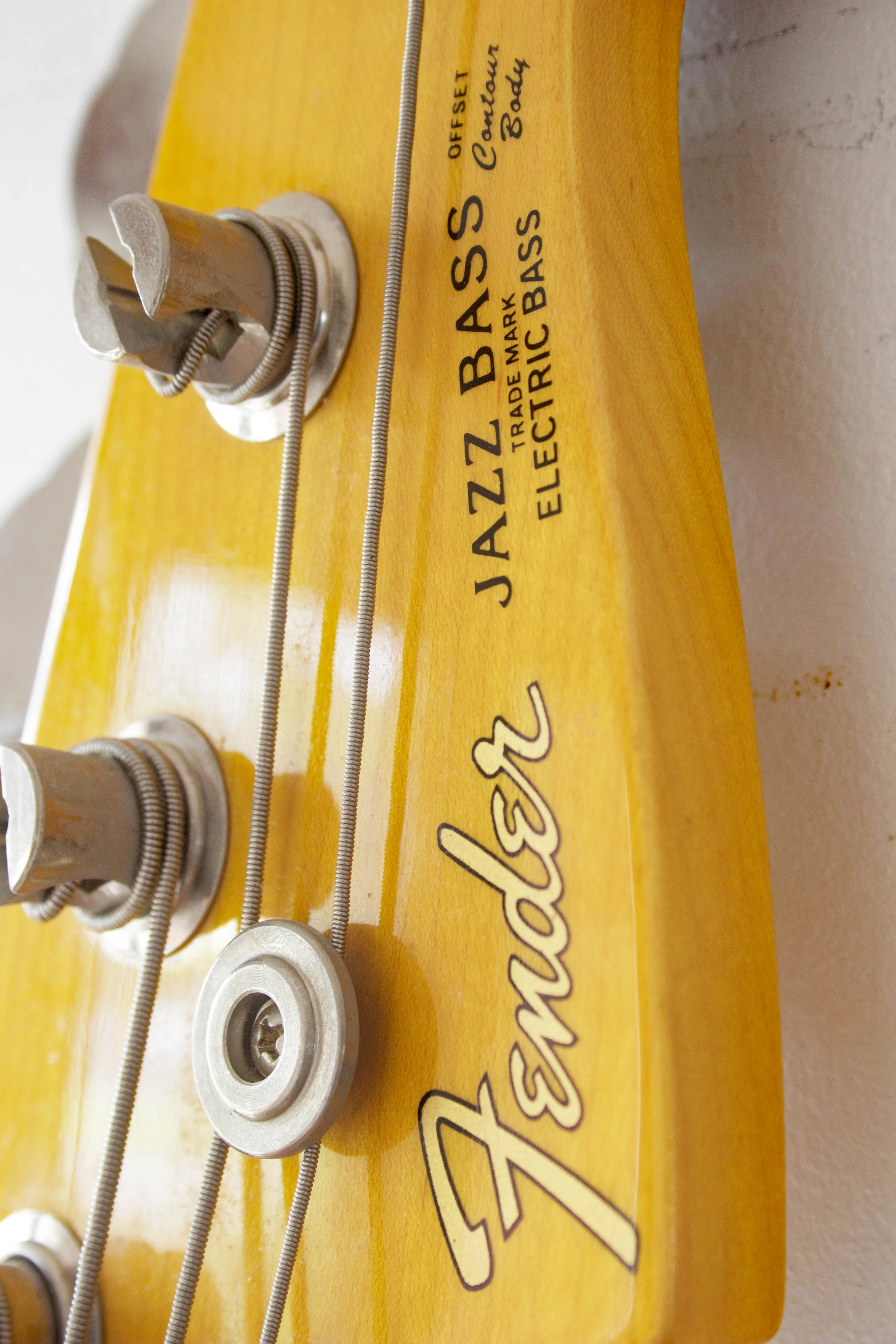 Fender Jazz Bass '62 Reissue Vintage White 1999-02