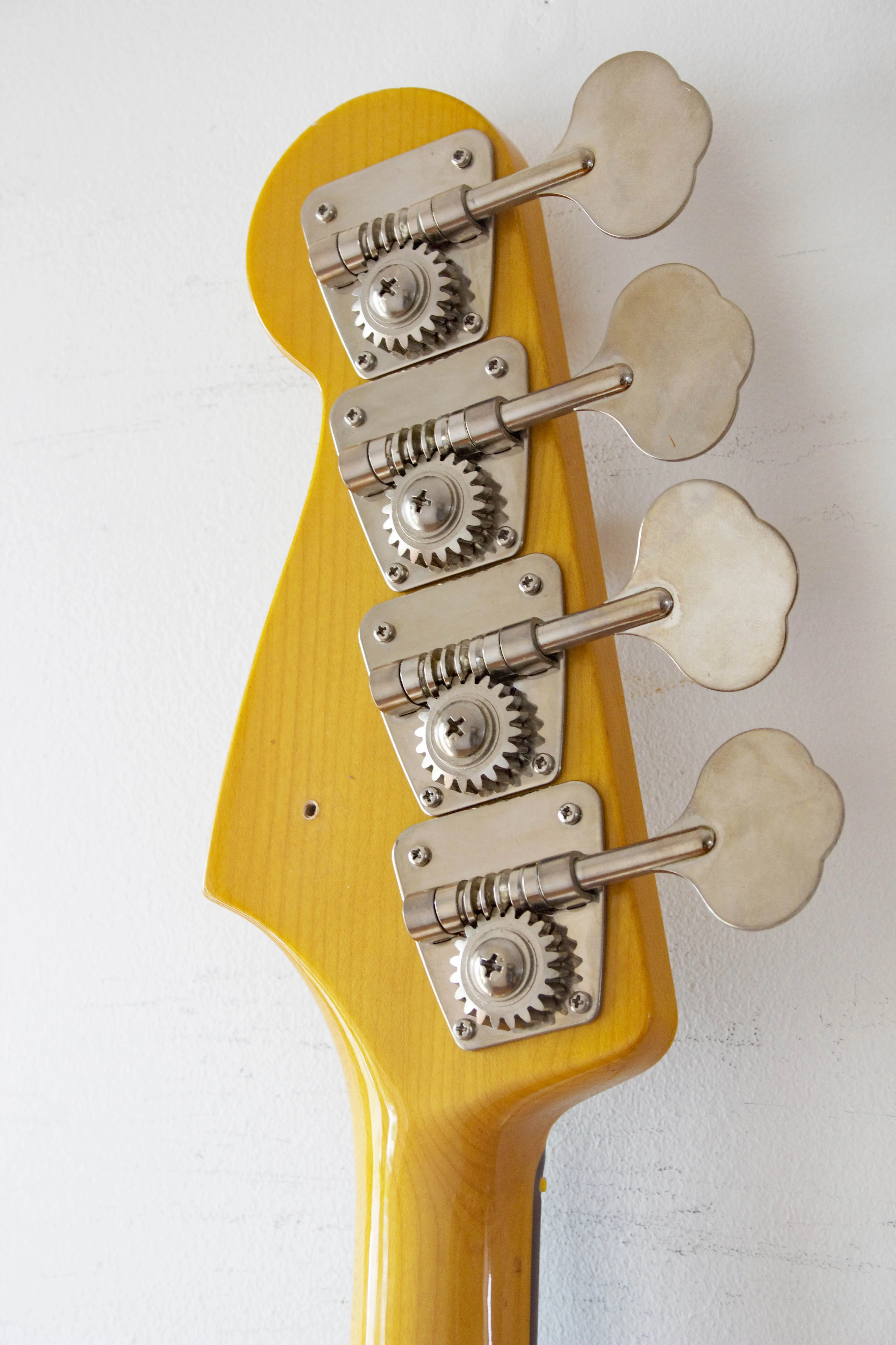 Fender Jazz Bass '62 Reissue Vintage White 1999-02