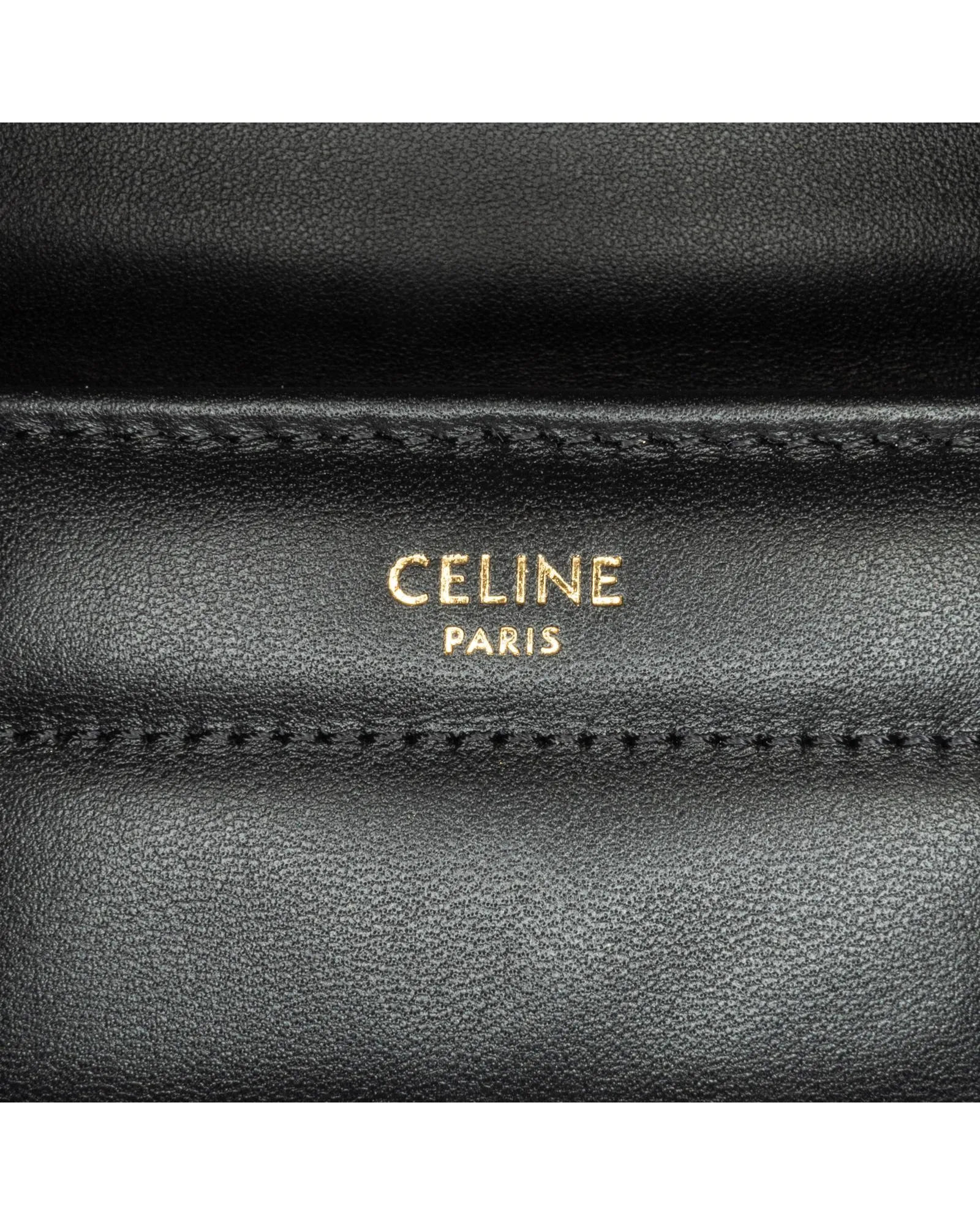 Monochrome Leather Shoulder Bag with Gold-Tone Hardware and Chain Strap