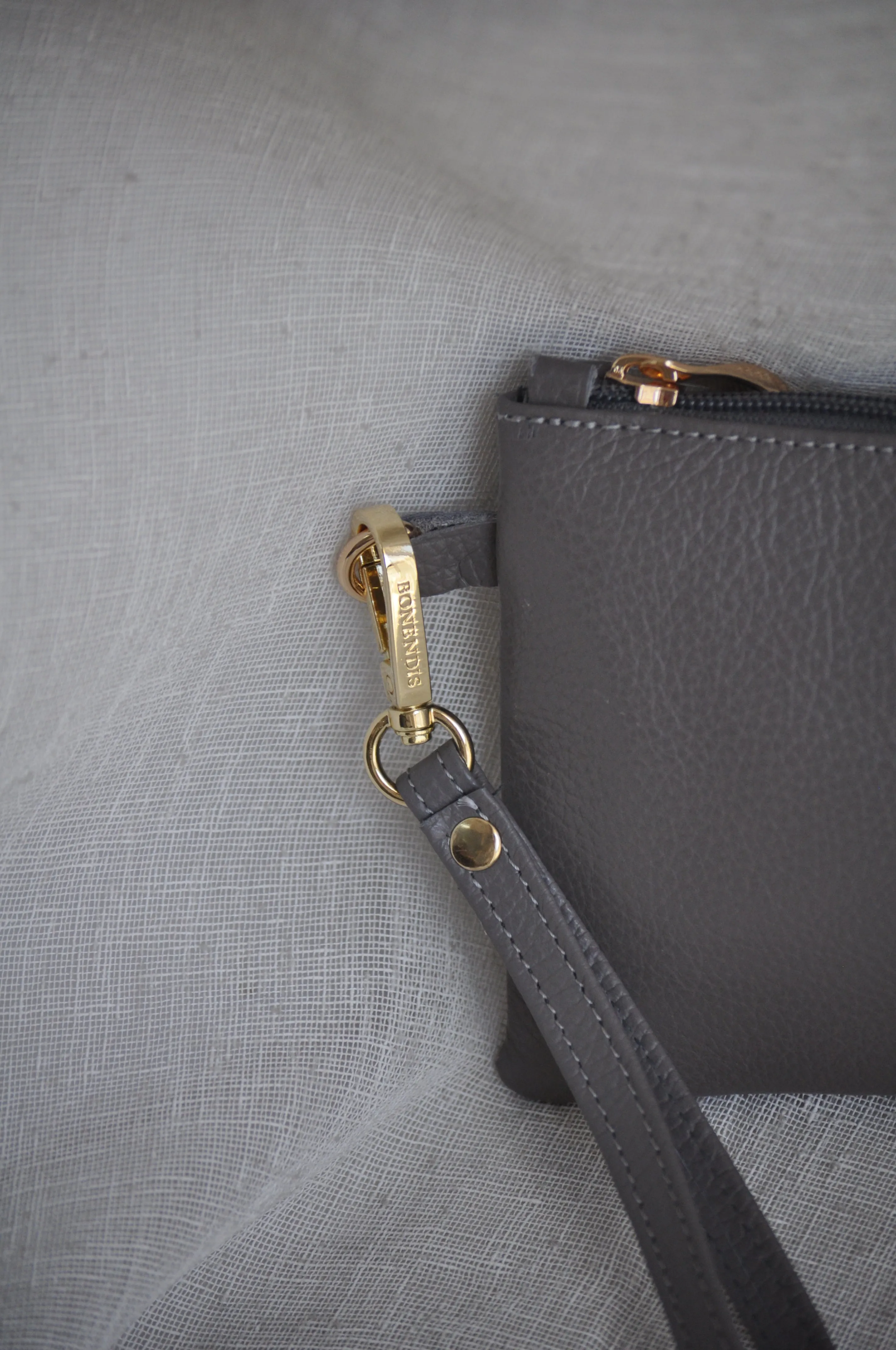 Polly Leather  Pouch - Ash