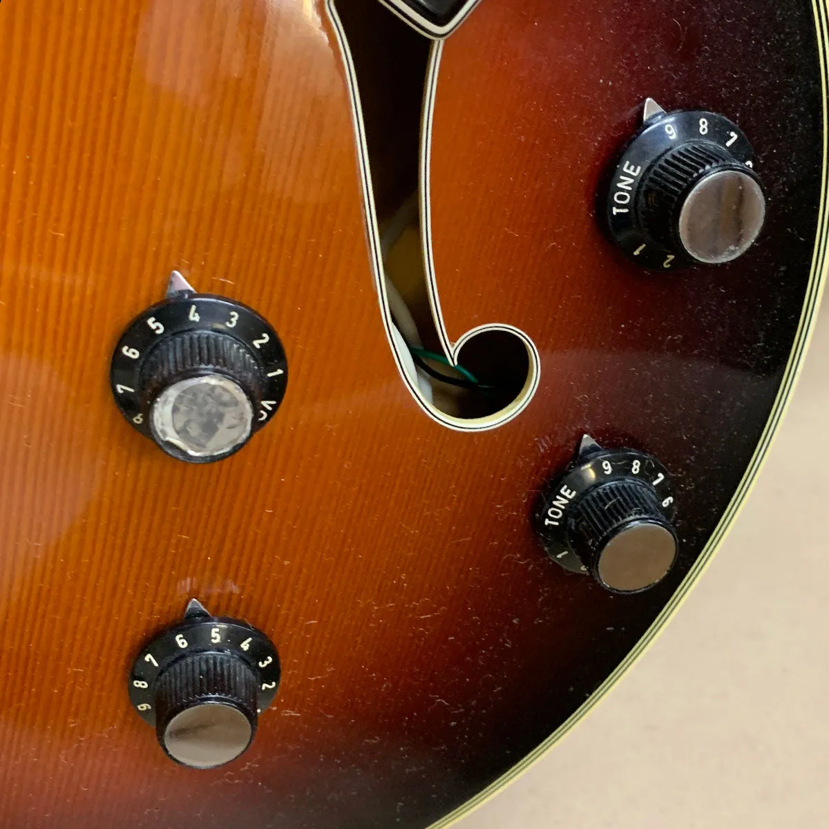 Wurlitzer Bass Guitar Model 7780